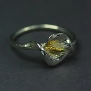 Peace, Lily   14ct Gold Stamen